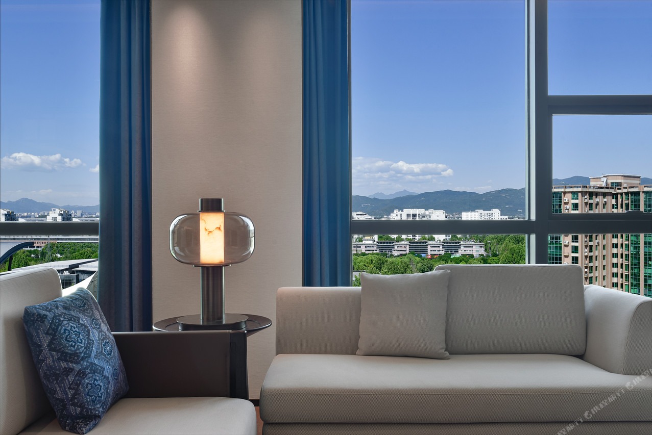 هتل ایمپارک گرند